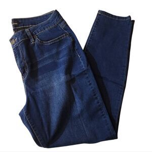YMI Hyper Denim Blue Women's Jeans‎ Size Large